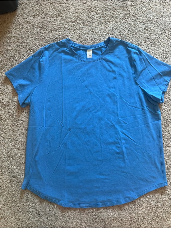 lululemon athletica Tops - Women’s Lululemon Love t-shirt